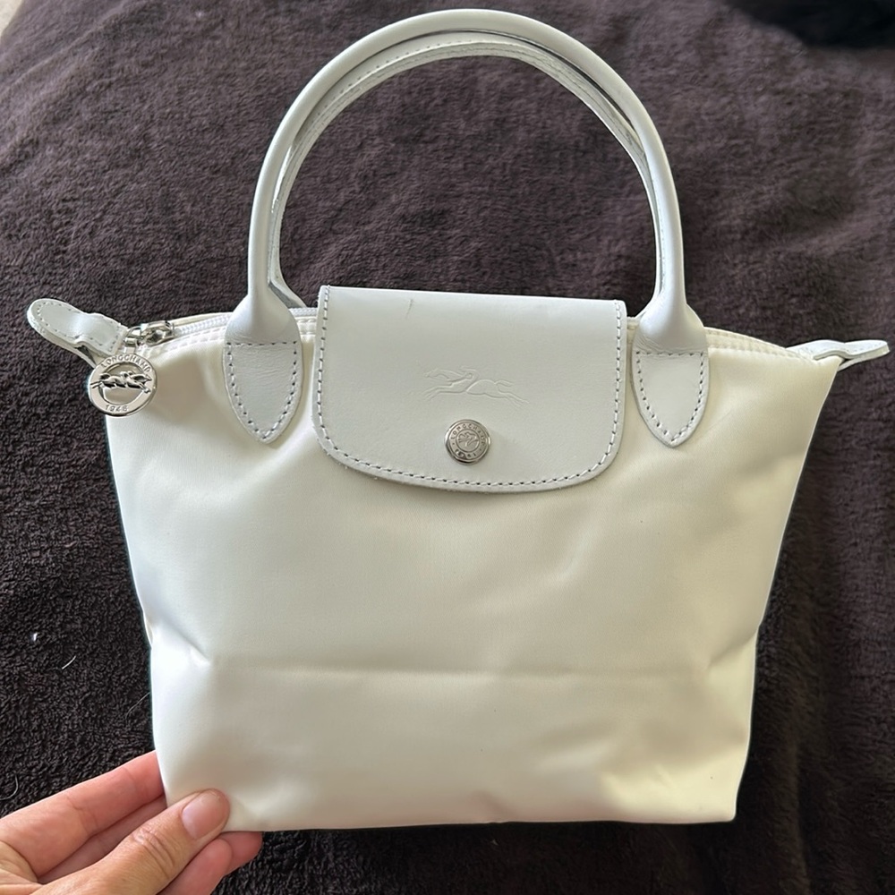 Longchamp 6.5’x5’x6’ White Small Hand Bag